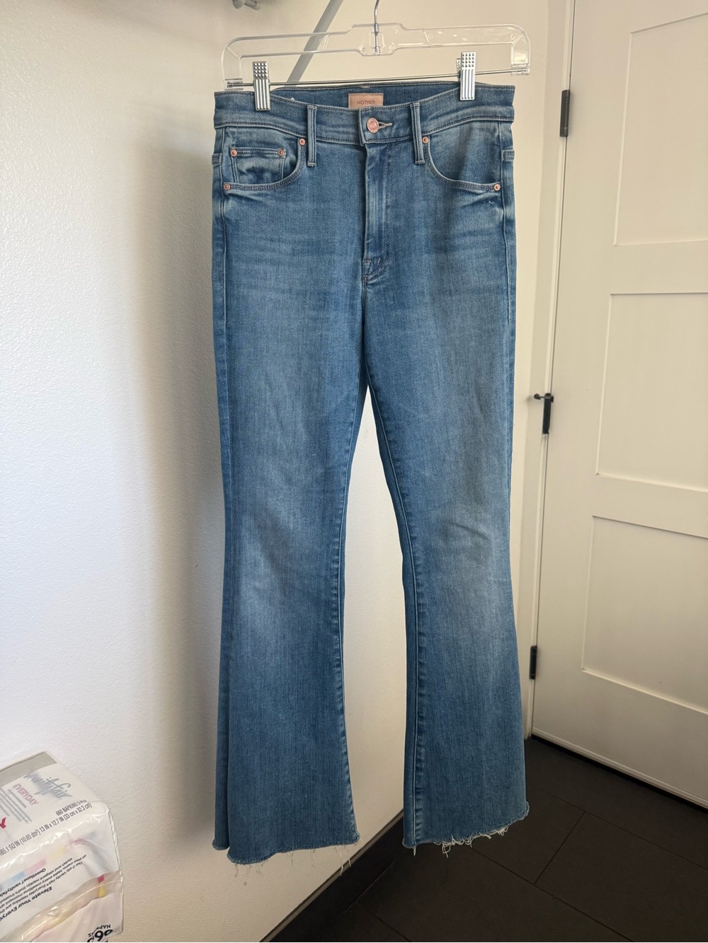 MOTHER the weekender fray size 26